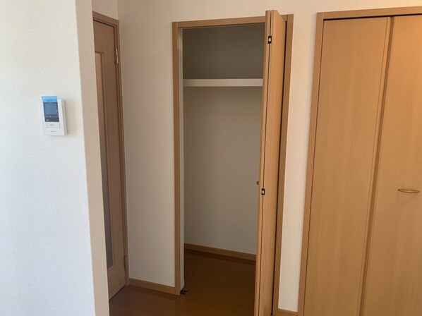 エレガンス・ヴィラAの物件内観写真